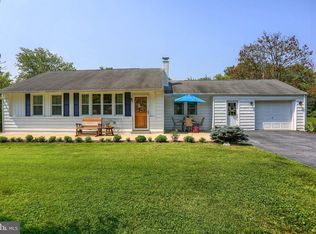 459 Old Stage Rd, Lewisberry, PA 17339
