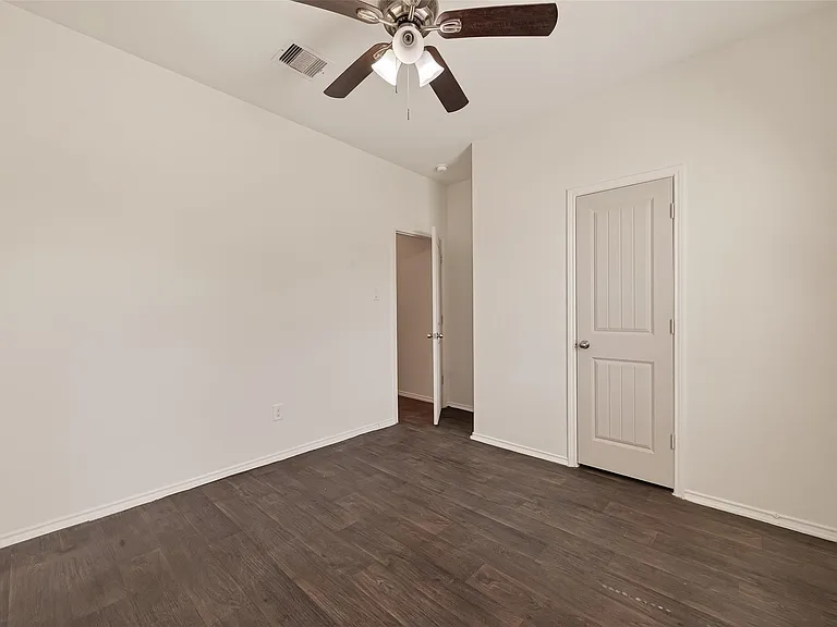1706 Cooper Bluff Ct — Photo 16