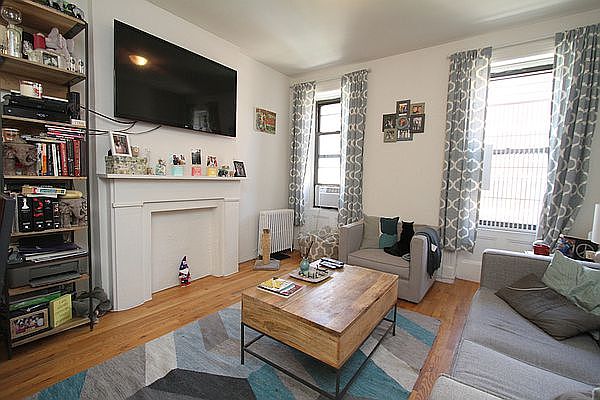 1st image of 220 E 84th St APT 5B