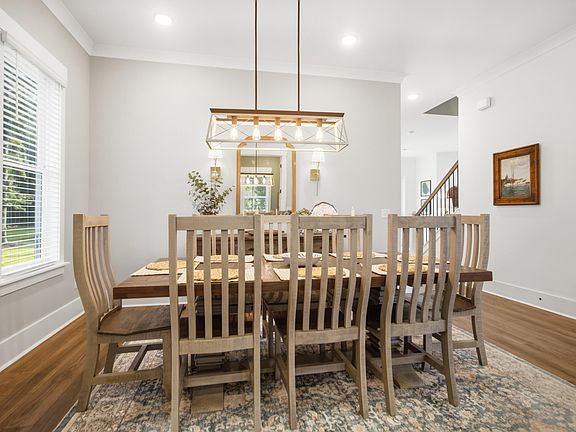 5th image of 336 McKennas Pl