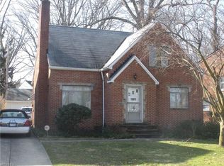 24460 Oakhill Dr, Euclid, OH