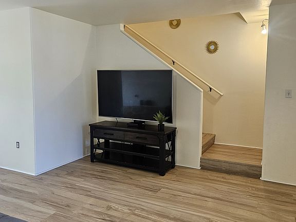 4th image of 647 Meakanu Ln APT 502