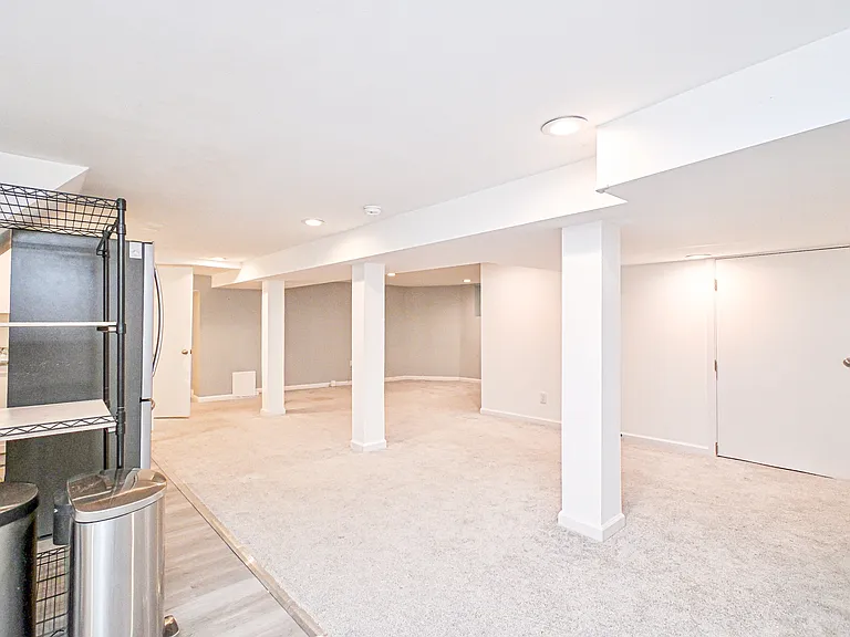2216 Burnett Ave #2 — Photo 17