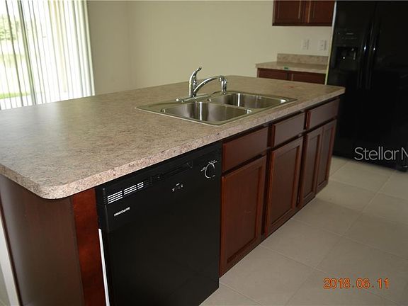3rd image of 4266 Roberta Dr