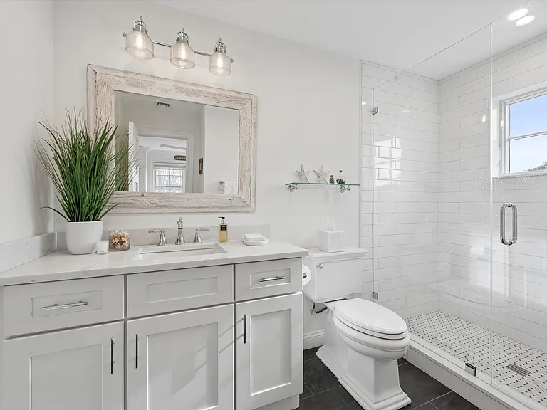 106 Powell Ave — Photo 14