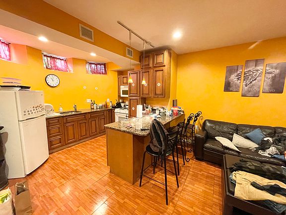 5th image of 52 Saint Germain St #1B