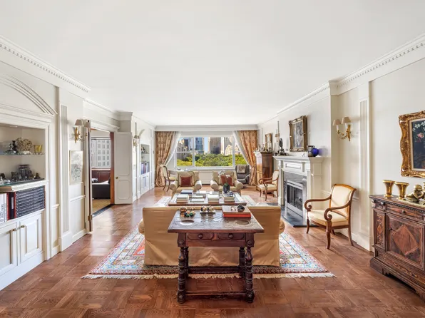 785 5th Avenue image 2 of 14