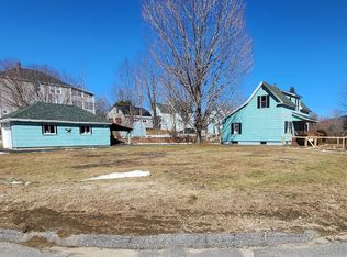 254 Strafford Ave, Rumford, ME 04276