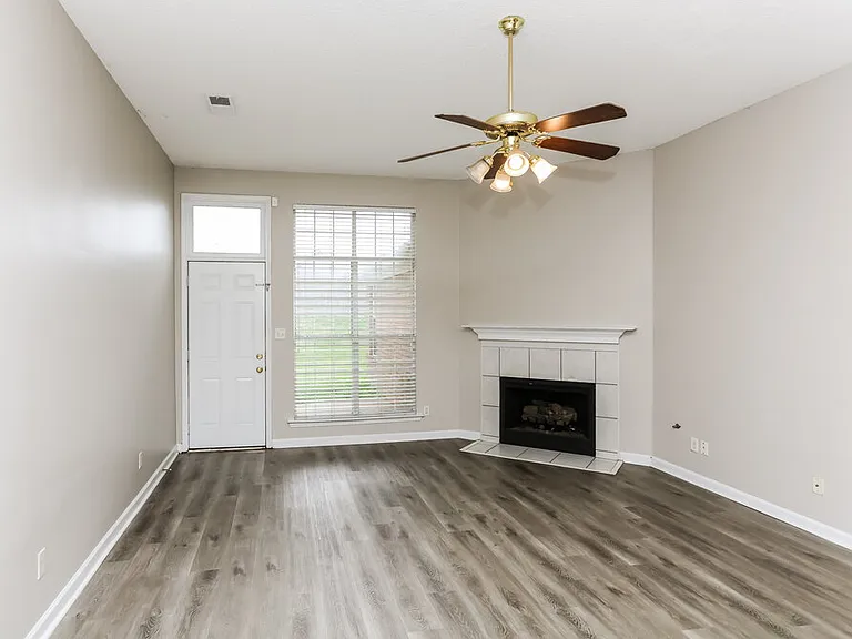 1142 Red Fern Cir W — Photo 5