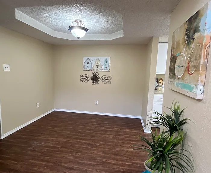 4376 Hulen Cir E — Photo 9