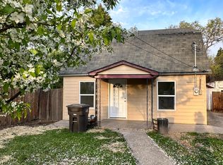 225 N 18th Ave, Yakima, WA 98902