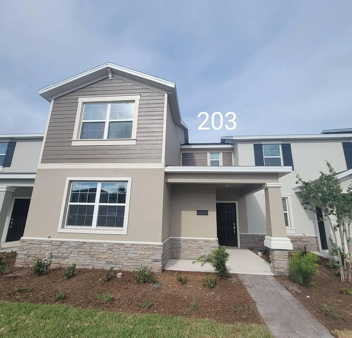3084 Addison Blvd — Photo 1