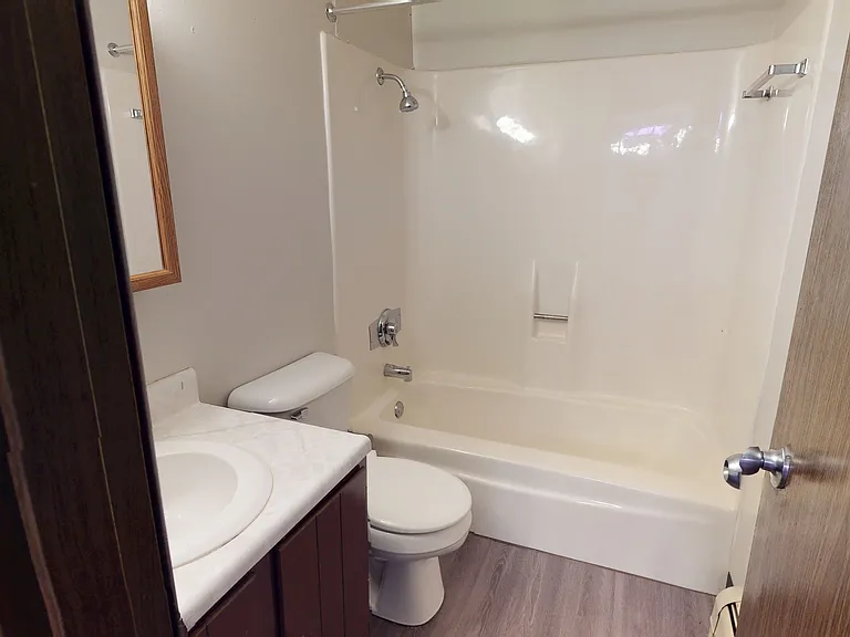 Cedar House Apartments — Photo 19