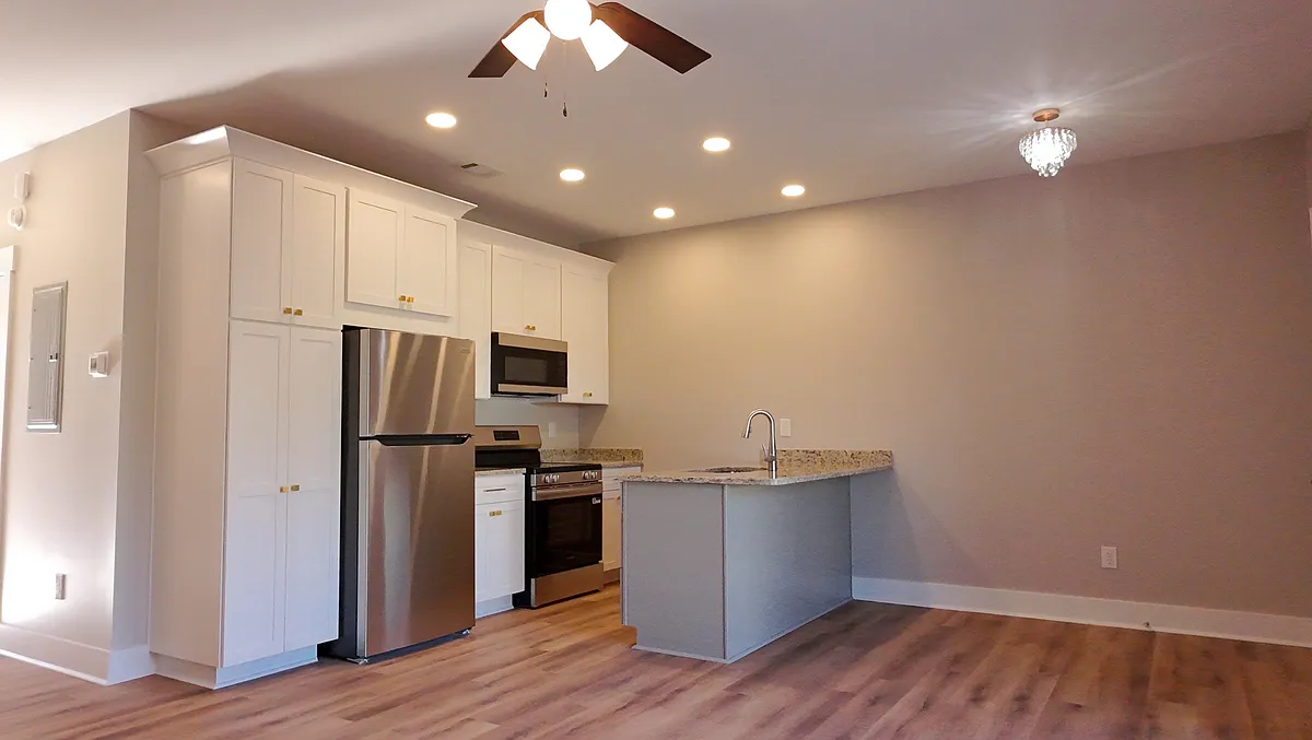 Building Photo - 231 Pine Needle Rd #A