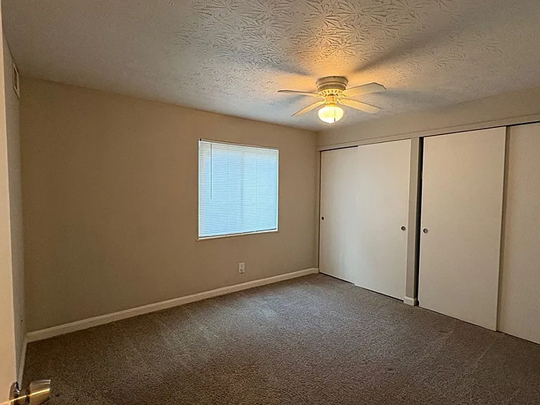 525 Lowell Ave — Photo 37