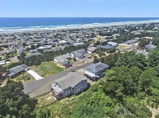 1601 NW Oceanview Dr, Waldport, OR 97394