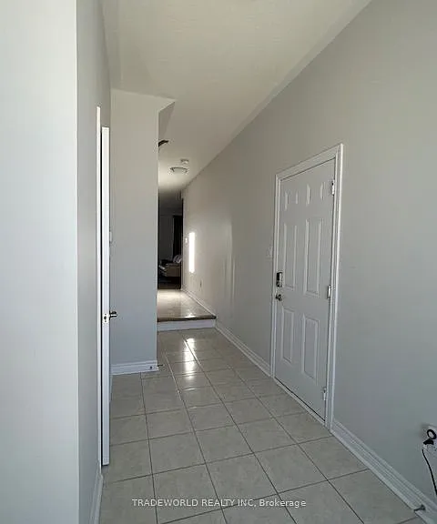 134 Mumbai Dr — Photo 2