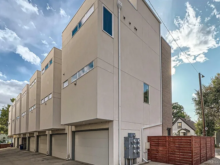 2416 Eliot St — Photo 25