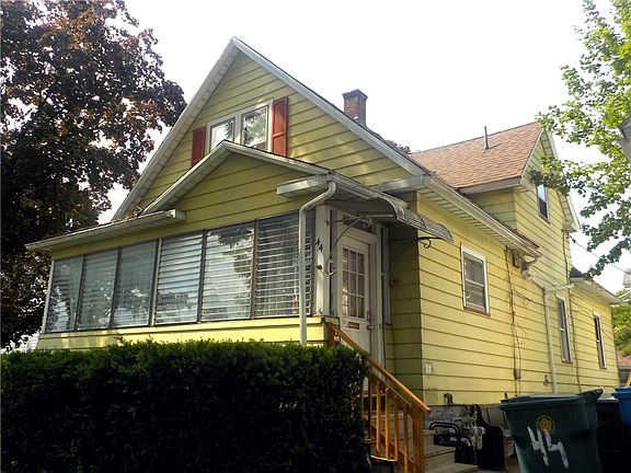 2nd image of 44 Peckham St