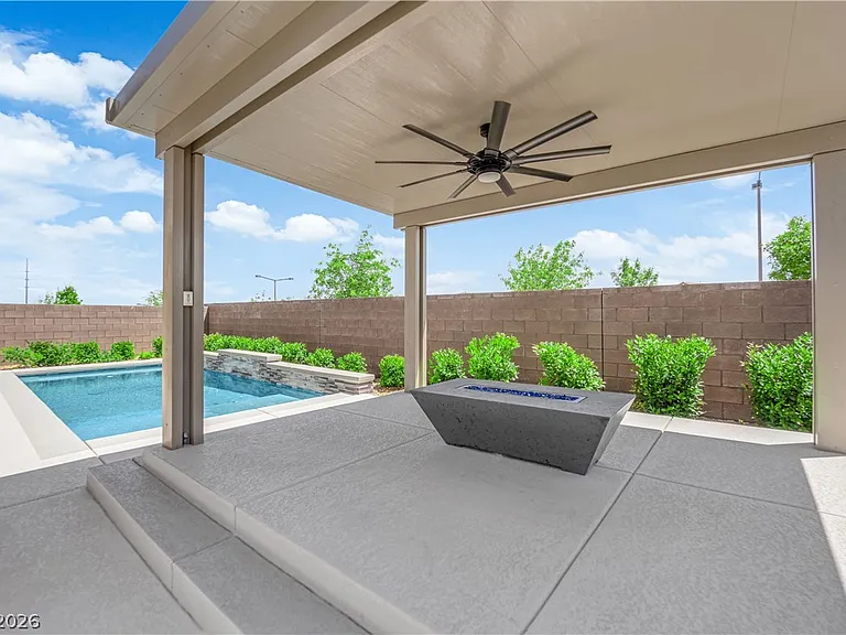 11909 Pippa Ave — Photo 10