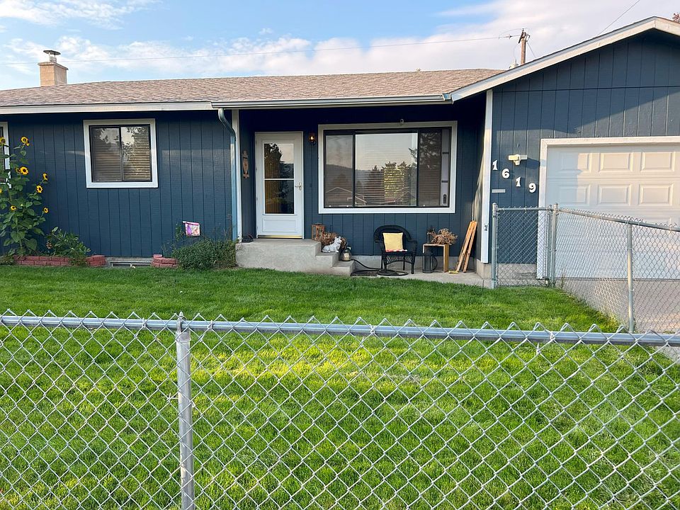1st image of 1619 E Park Ln