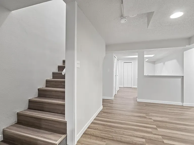 1510 Starbeck Cir — Photo 3