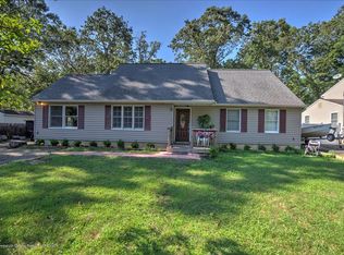 2 Park Ave, Cream Ridge, NJ 08514