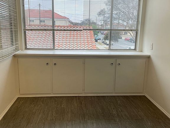 3rd image of 505 N Lincoln Ave APT G