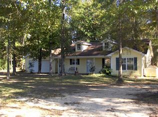 24 J M Carnell Rd, Poplarville, MS 39470
