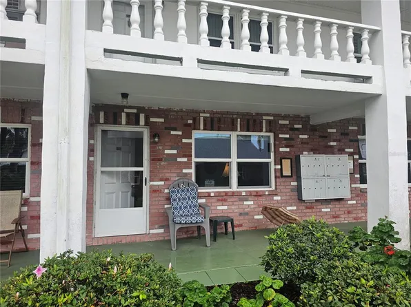 4748 Azalea Dr #104D, New Pt Richey, FL 34652