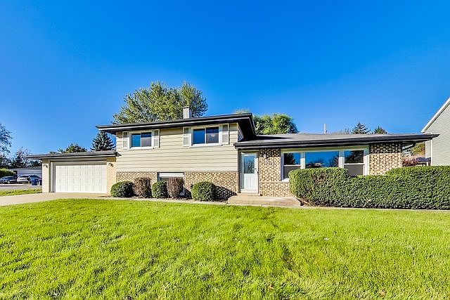 1st image of 1190 Lexington Dr