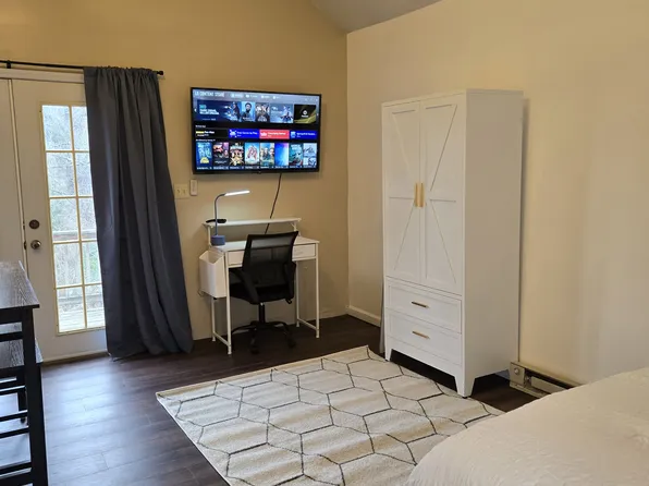 209 Wickham Ave APT A, Beckley, WV 25801