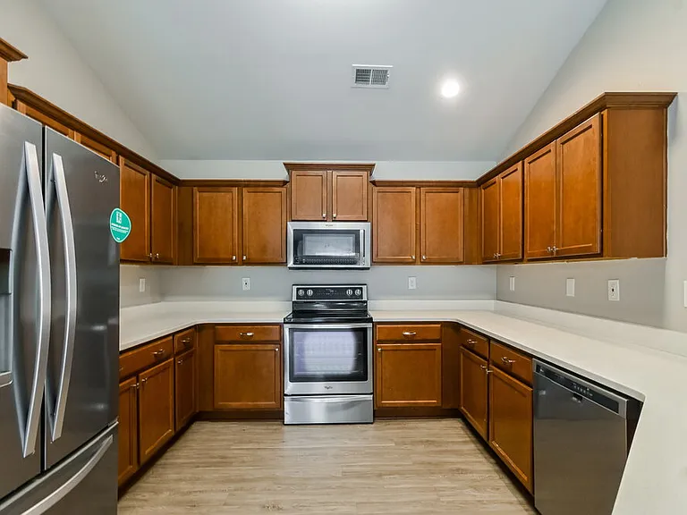 2932 S Hartland Dr — Photo 8