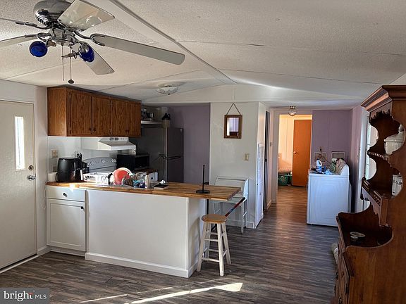 3rd image of 1041 George James Loop