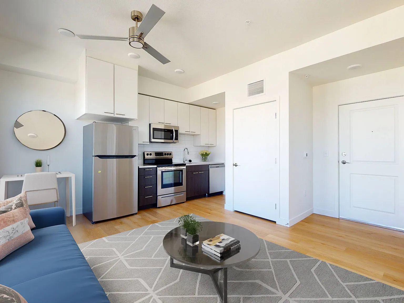 Proto Apartments — Photo 3