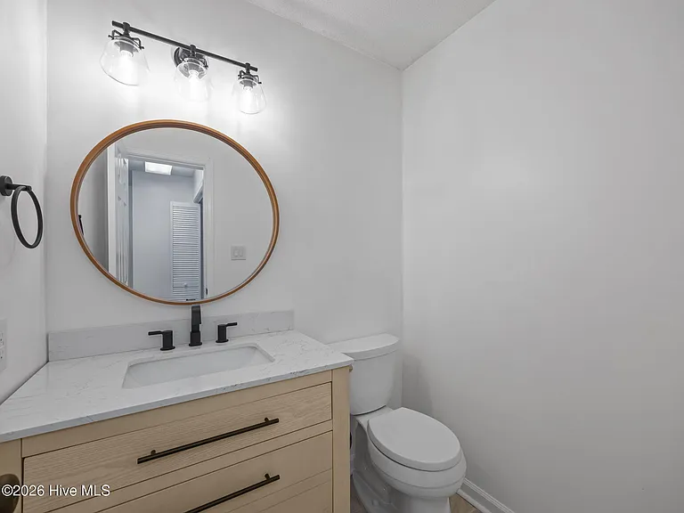 92 Shoreline Dr — Photo 10