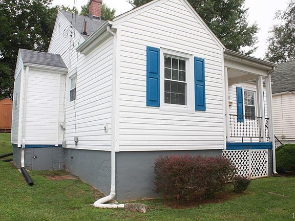 3rd image of 2009 Rose Ln