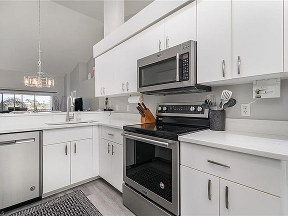 4th image of 20760 Country Creek Dr Unit 626