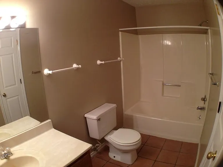 101 Northfield Dr — Photo 8