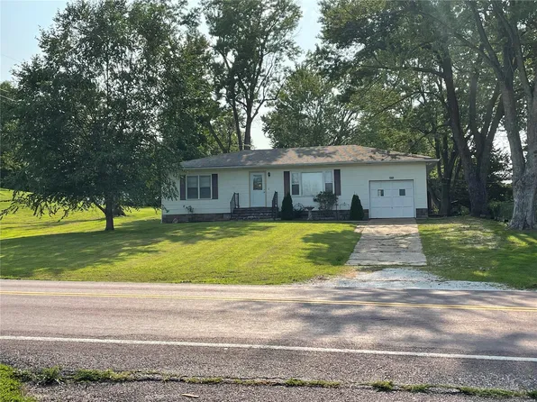 665 S Bernhardt Ave, Gerald, MO 63037