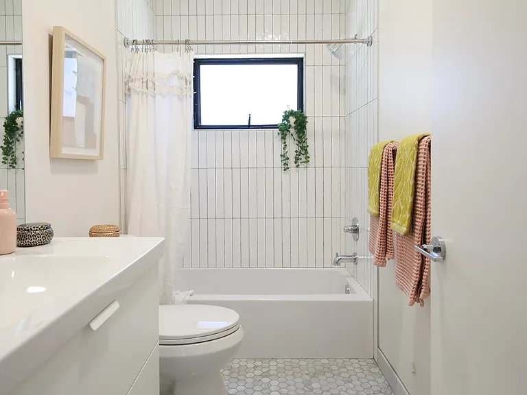2246 S Ridgeley Dr #2244 — Photo 15