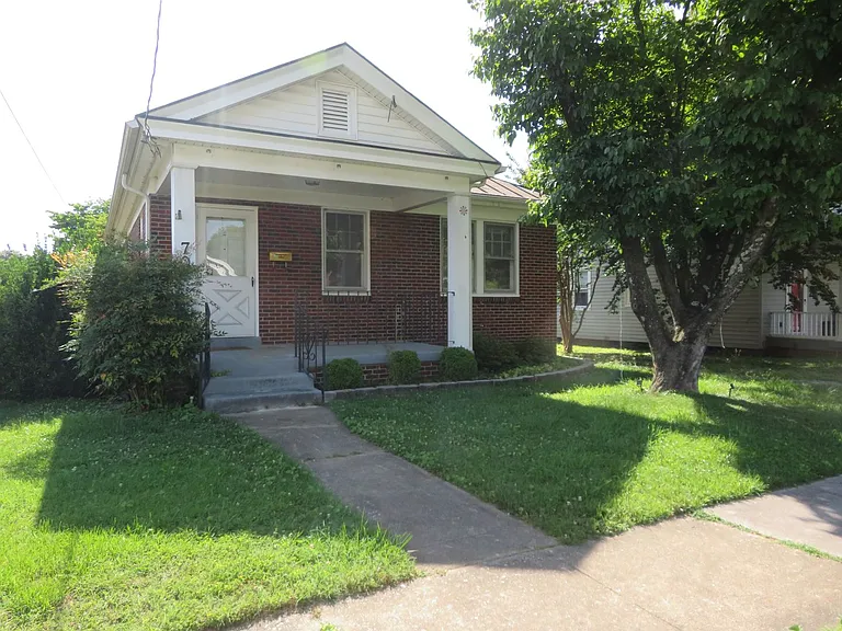 707 Hamilton Ave — Photo 1