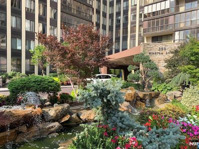 300 Winston Dr APT 2215, Cliffside Park, NJ, 07010