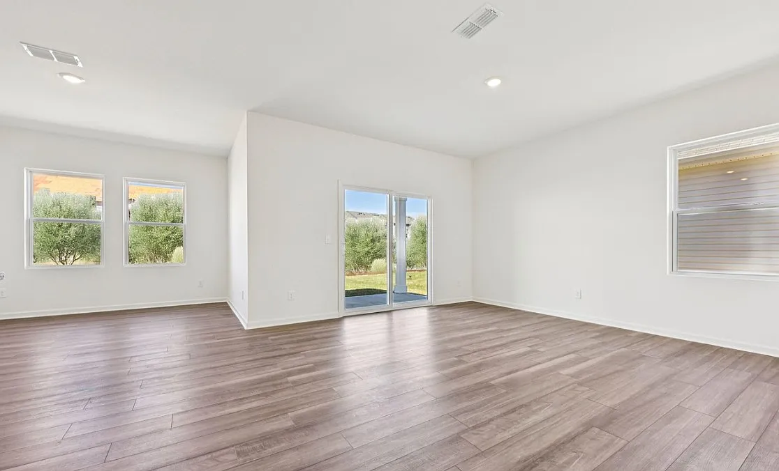 4 bed, 1802 sqft, $750 — Photo 2