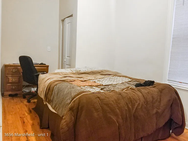1641 W Waveland Ave — Photo 13