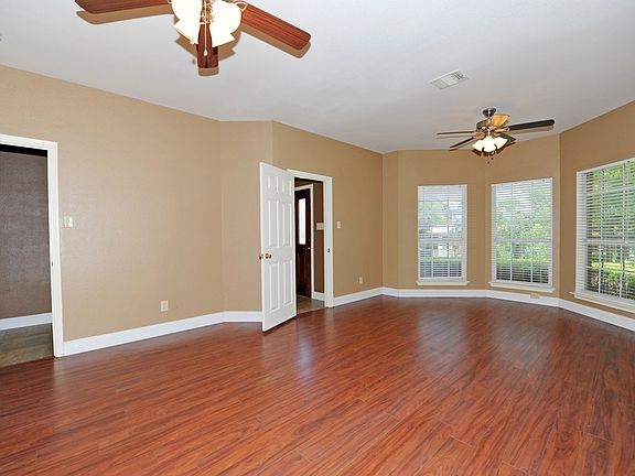 5th image of 9118 Maggie Ct