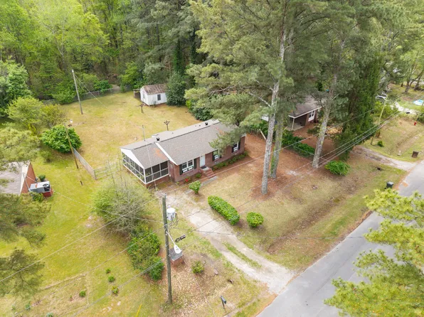 110 Moore Rd, Greenville, NC 27834