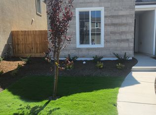 1184 S Atlantica Dr, Madera, CA 93636