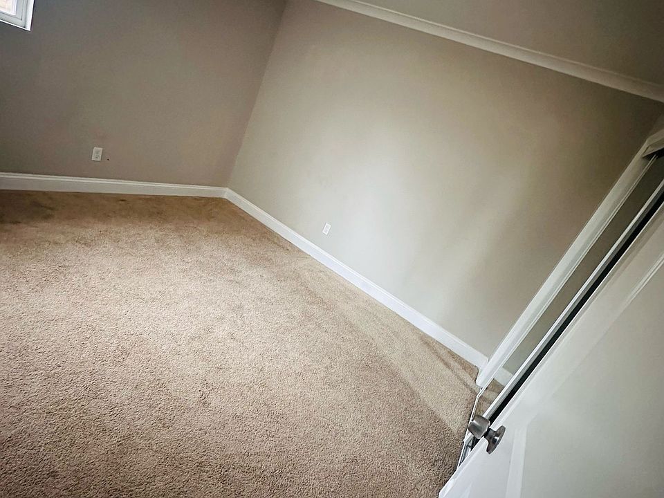 2nd image of 2-505 Rucker Ln