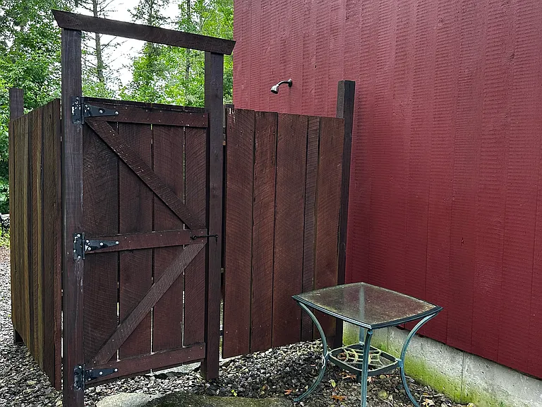 137 West Rd — Photo 11